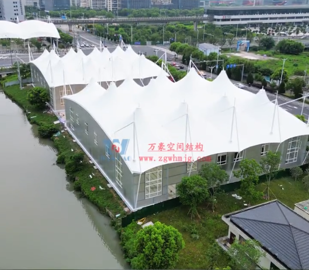 PTFE膜結(jié)構封閉式球場