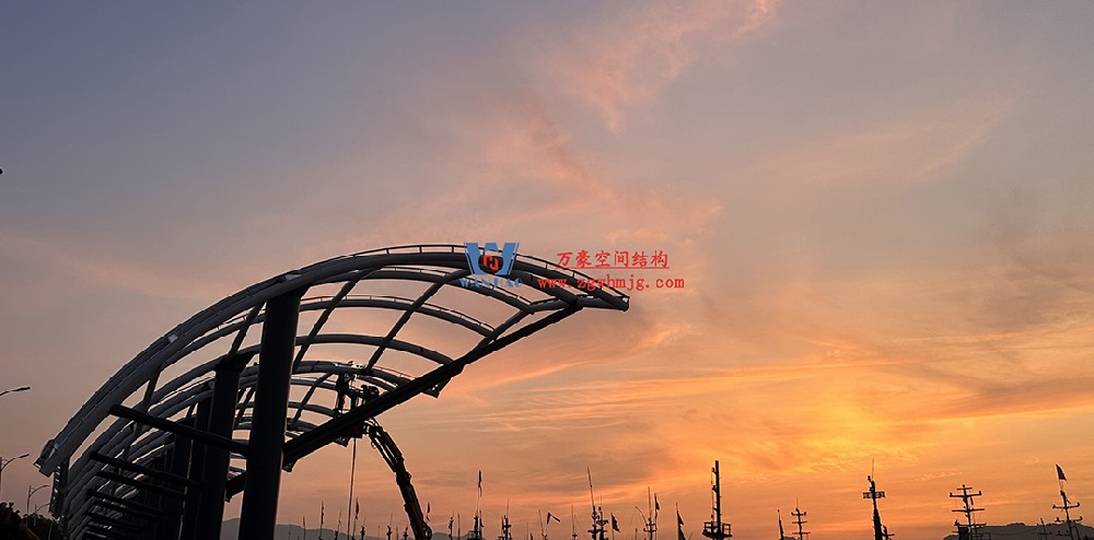 全面加速建設，創(chuàng)建優(yōu)質精品工程