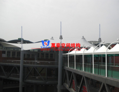 天橋膜結(jié)構(gòu)是什么？膜結(jié)構(gòu)天橋有哪些特征特點？
