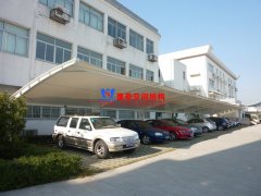 膜結(jié)構(gòu)停車棚的利潤是怎樣的？如何讓做膜結(jié)構(gòu)車棚的顧客利益最大化？