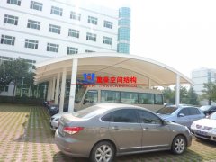 寧波膜結(jié)構(gòu)車棚制作哪個(gè)公司好？為什么寧波膜結(jié)構(gòu)公司選萬豪？