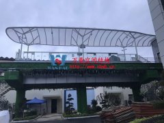 雨棚遮陽棚為什么選膜結(jié)構(gòu)？膜結(jié)構(gòu)雨棚遮陽棚有哪些優(yōu)勢？